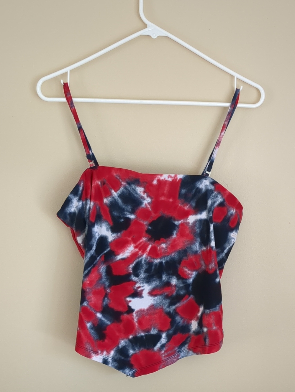 Large No Boundaries Tie Dye Top Removable Straps Shelf Bra With Removable Pads